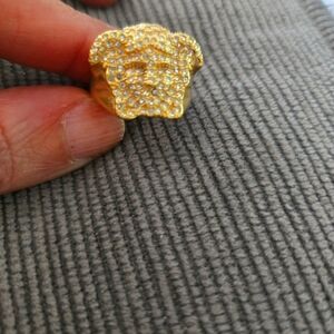 18kgp Versace Gold Lion Head Ring with Crystals